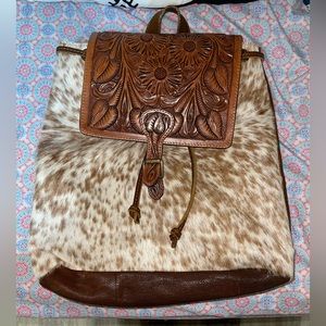 Beautiful Western Cowhide Leather Bag😍